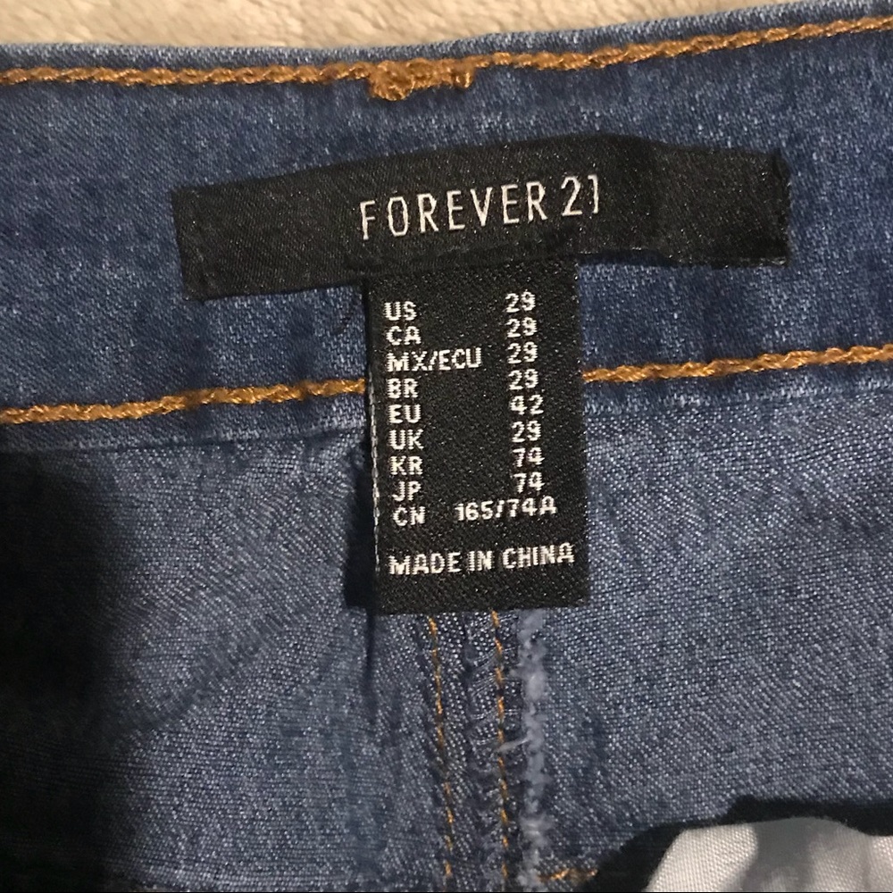 Jeans - Picture 3 of 3